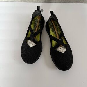 NWT Croft & Barrow Memory Foam Women’s Cabana Black Slip On Shoes size 7.5
